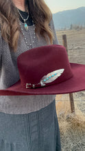 Load image into Gallery viewer, Hat Feather