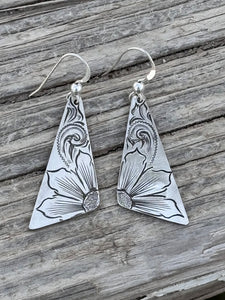 Lainey Floral Earrings