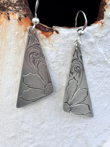 Lainey Floral Earrings