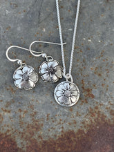 Load image into Gallery viewer, Dainty dangling flowers
