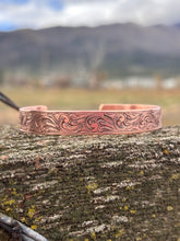 Load image into Gallery viewer, Copper Cuff
