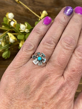 Load image into Gallery viewer, Scrappy Flower Ring
